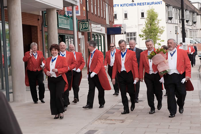 Toastmasters from the English Toastmasters Association on the way from Chelmsford’s County Hotel