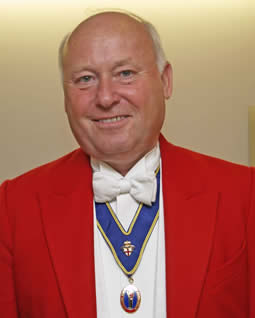 Toastmaster David Pinder